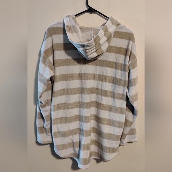 Soft, Cozy Pajama Set - Picture 2 of 6